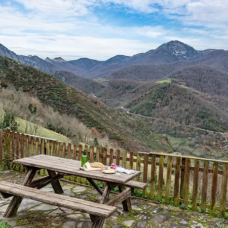 Montegrande Rodeado De Montanas Páramo